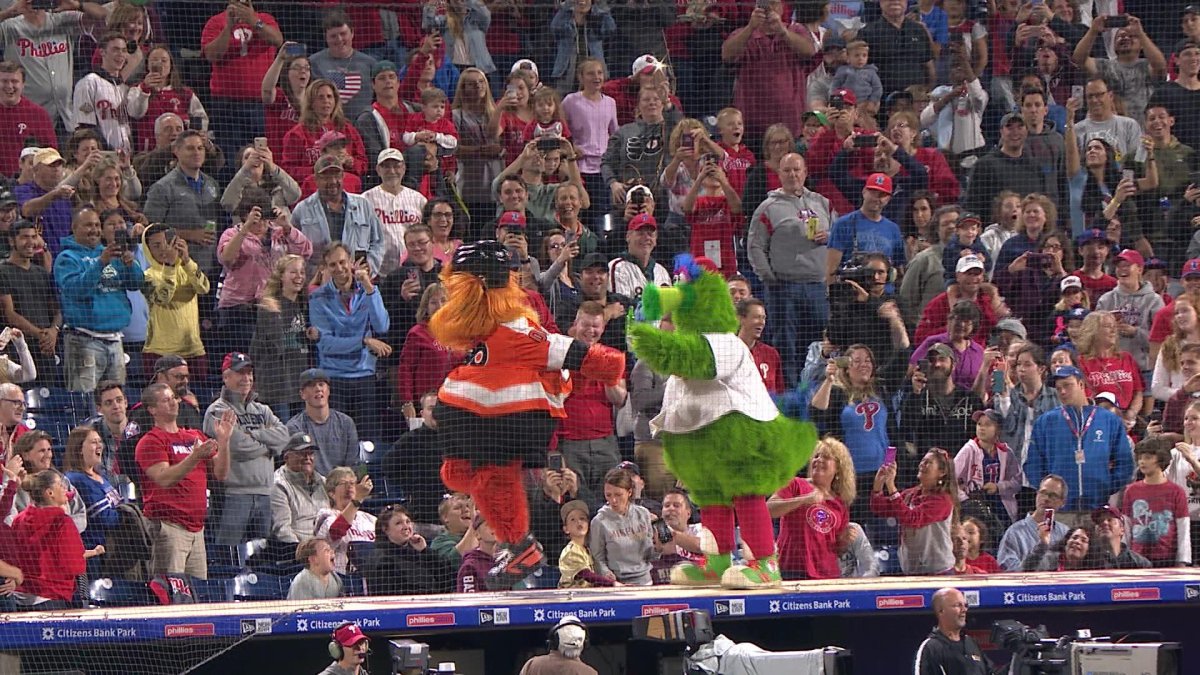Gritty and the Phillie Phanatic are now pals