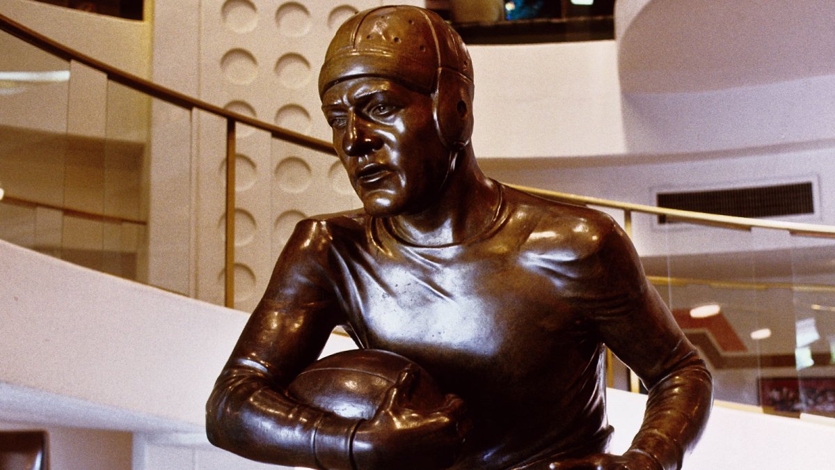 A look at the history of Jim Thorpe and Native Americans in football ...