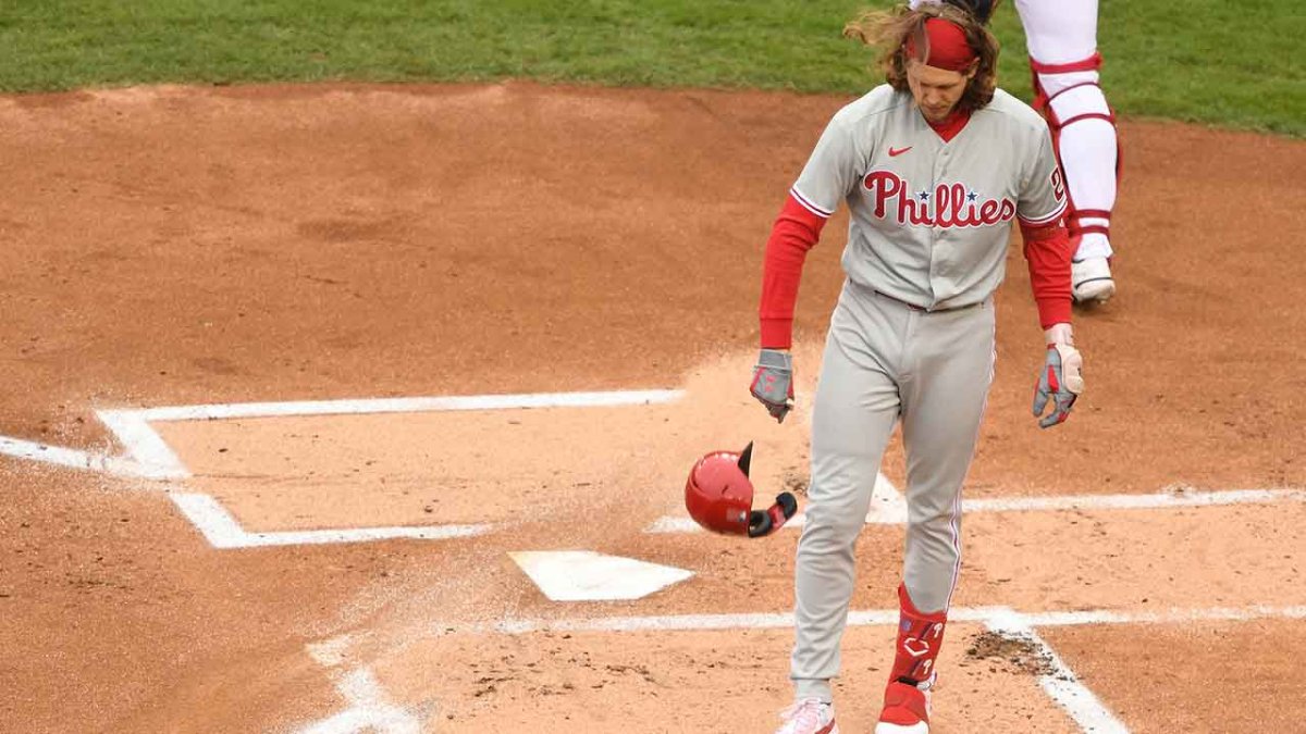 Phillies fighting off negative moments as they make another trip