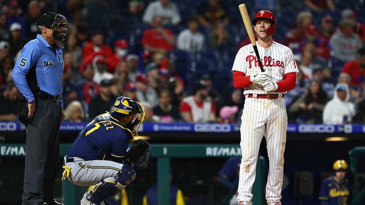 Kyle Schwarber ejected from Philadelphia Phillies' 1-0 loss after