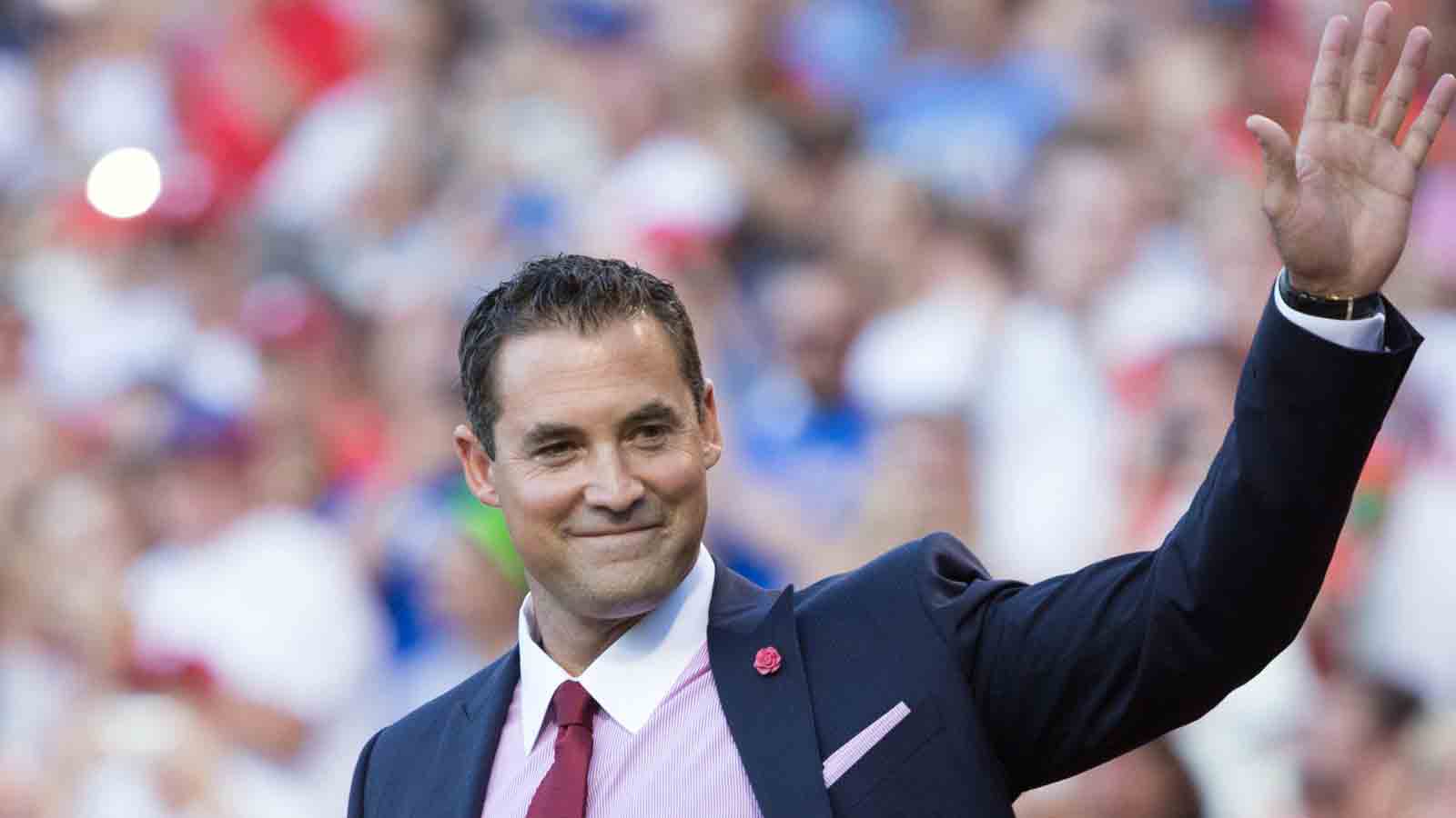 Phillies-Braves NLDS: Pat Burrell to throw out 1st pitch before Game 4 - CBS Philadelphia