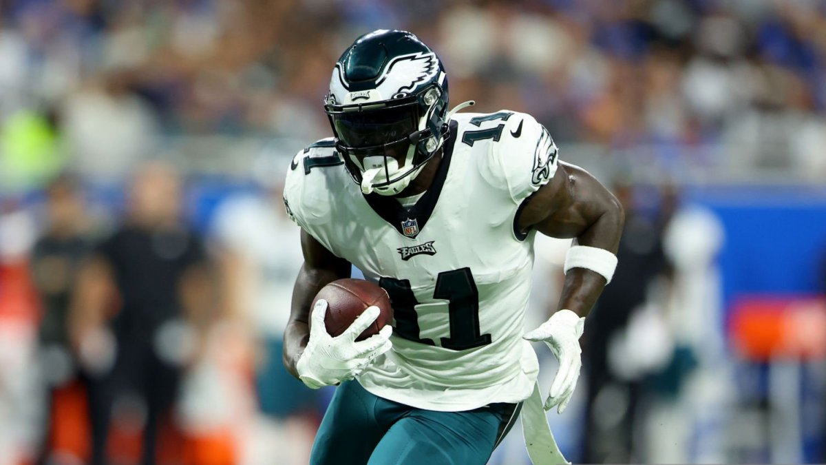 Philadelphia Eagles head coach Nick Sirianni praises Eagles wide receiver  A.J. Brown after his monster game in the team's 'Sunday Night Football' win  vs. Miami Dolphins