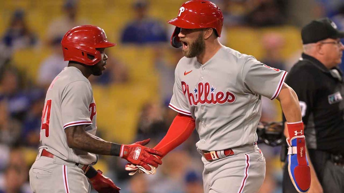 Bryce Harper ties Phillies' postseason record for extra-base hits