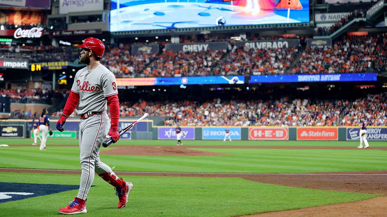 See images from the Phillies' loss to the Astros to end the World Series in  Game 6