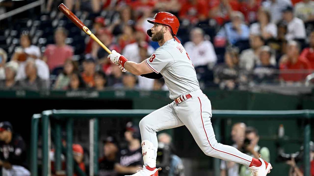 Bryce Harper Home Run Swing Philadelphia Phillies 8 x 10 Baseball Photo