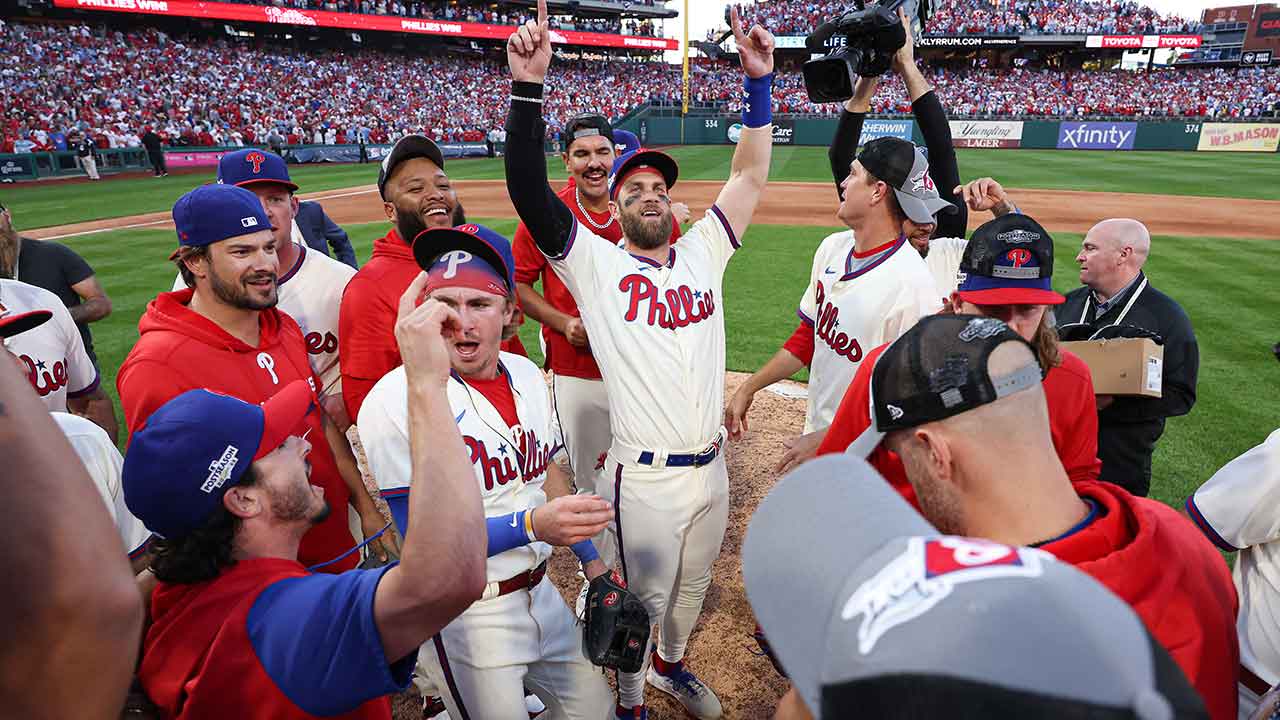 Phillies topple Braves to reach first NL Championship Series since 2010, MLB