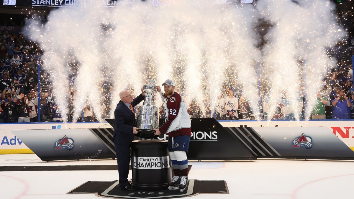 LOOK: Avalanche winger falls, dents Stanley Cup in celebration – NBC Sports  Philadelphia