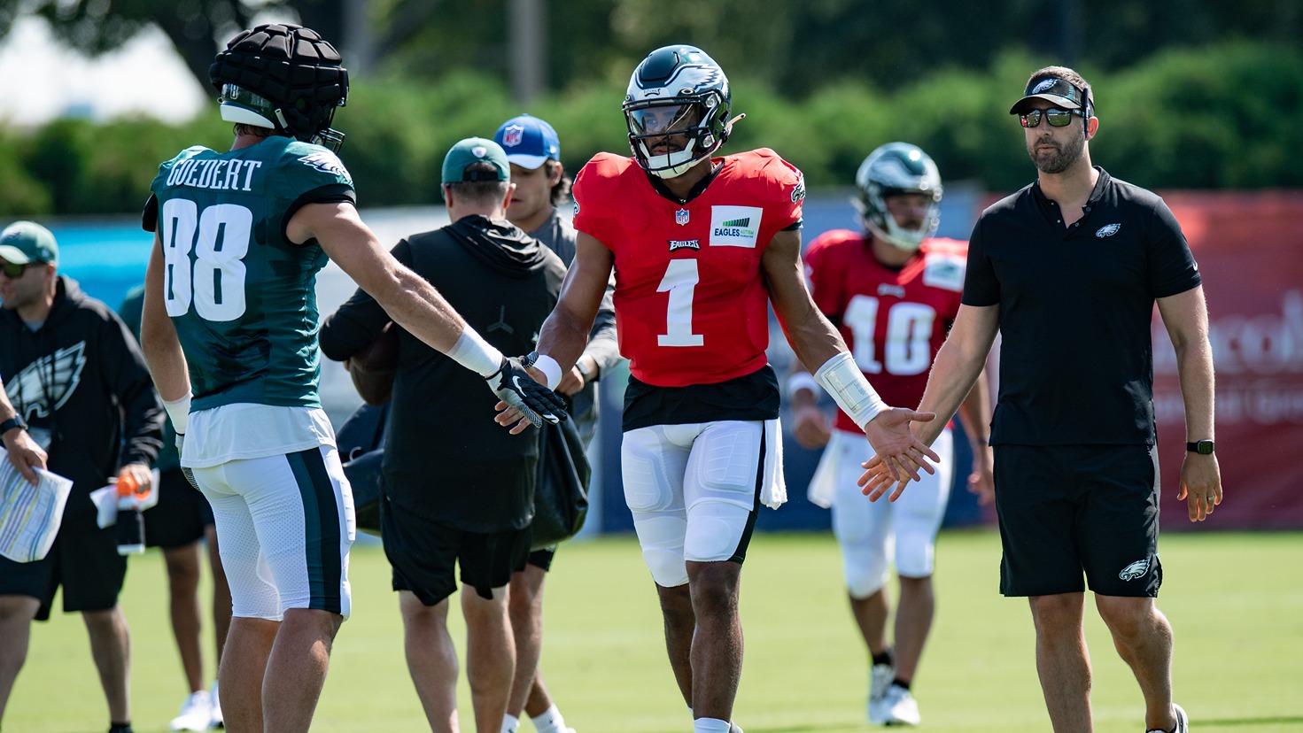 Eagle Eye: Jordan Davis impresses in 4th Eagles training camp