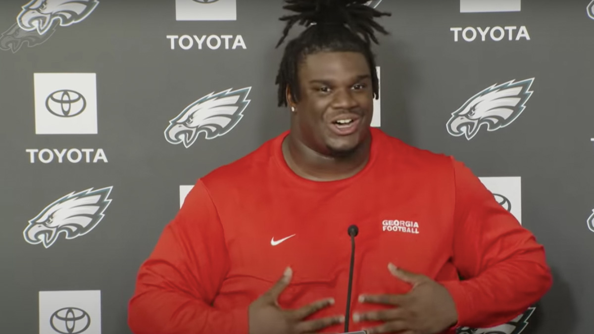 Eagles' Jordan Davis fitting in as he slims down this spring – NBC