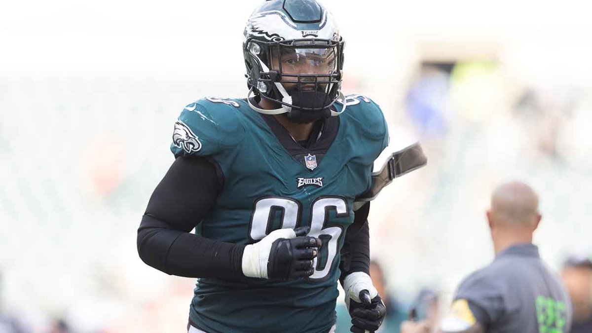 What the Eagles should do at defensive end: Derek Barnett decision