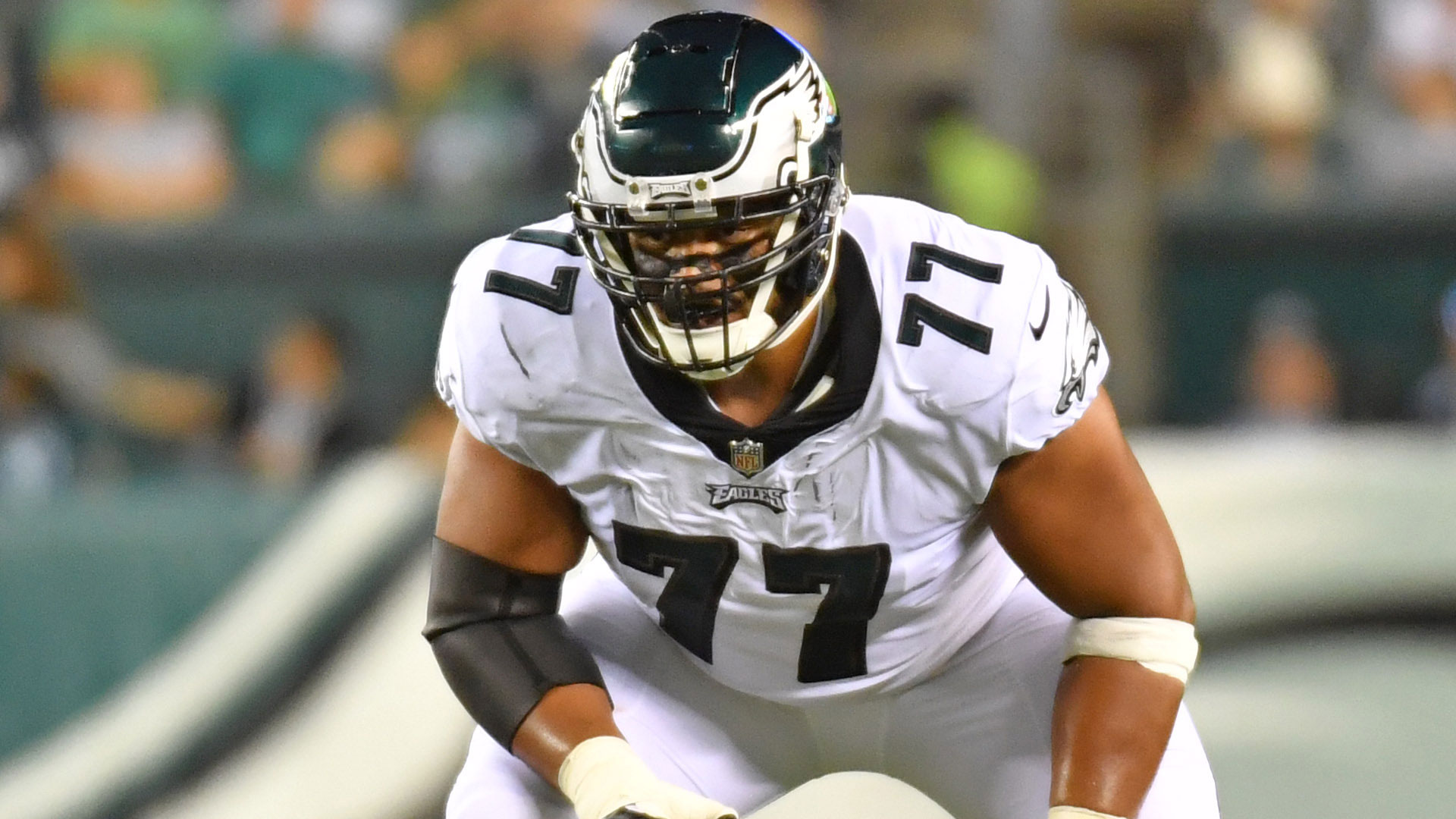 Philadelphia Eagles tackle Jordan Mailata reveals his phone wallpaper, and  it's Jason Kelce