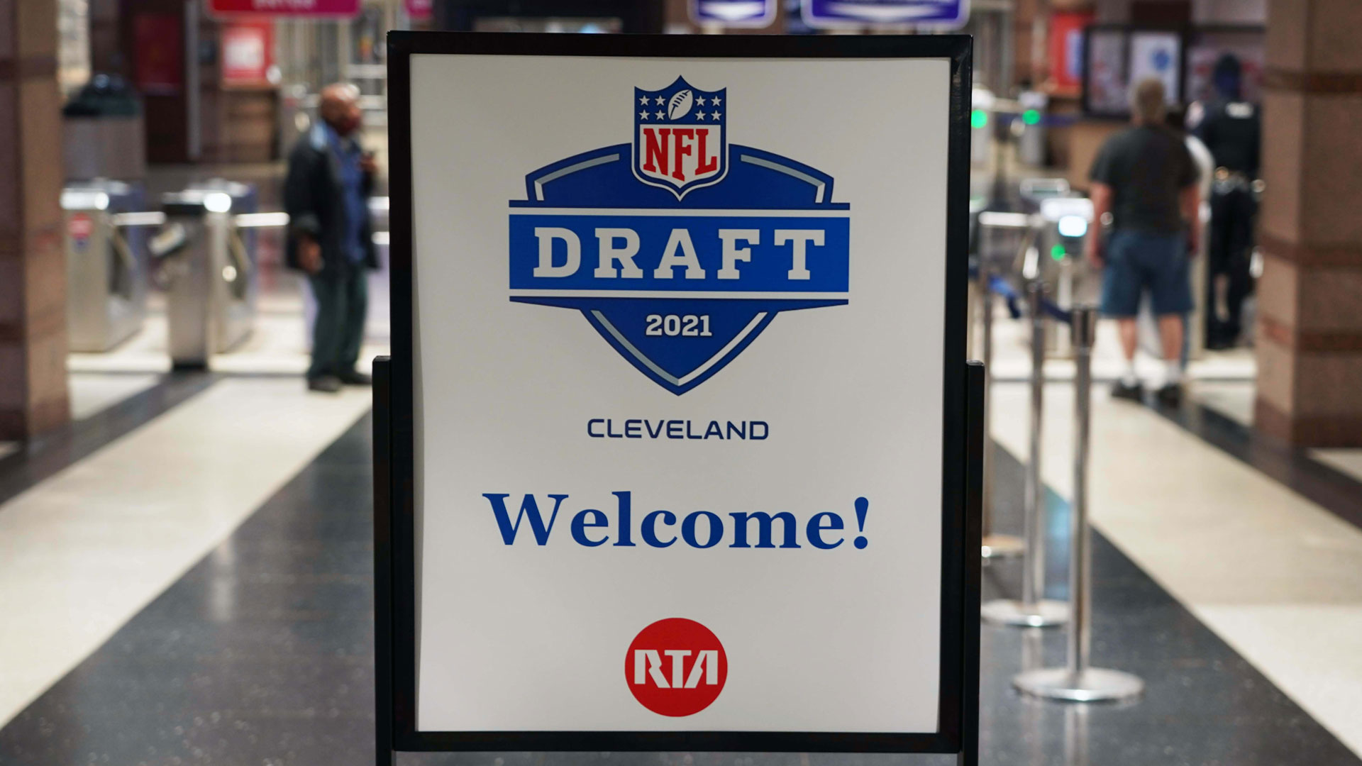 NFL draft 2022 - Mel Kiper, Todd McShay, Jordan Reid and Matt Miller draft  dueling 10-player superteams of the best prospects - ESPN