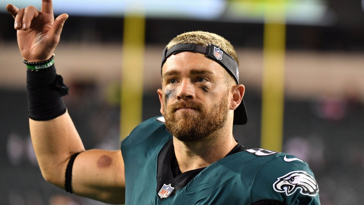 Zach Ertz suffered fractured rib in Philadelphia Eagles' win over