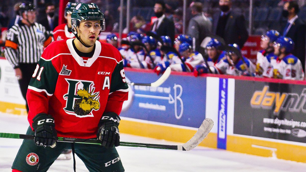 Flyers prospect Elliot Desnoyers is ‘dominating’ with the art of