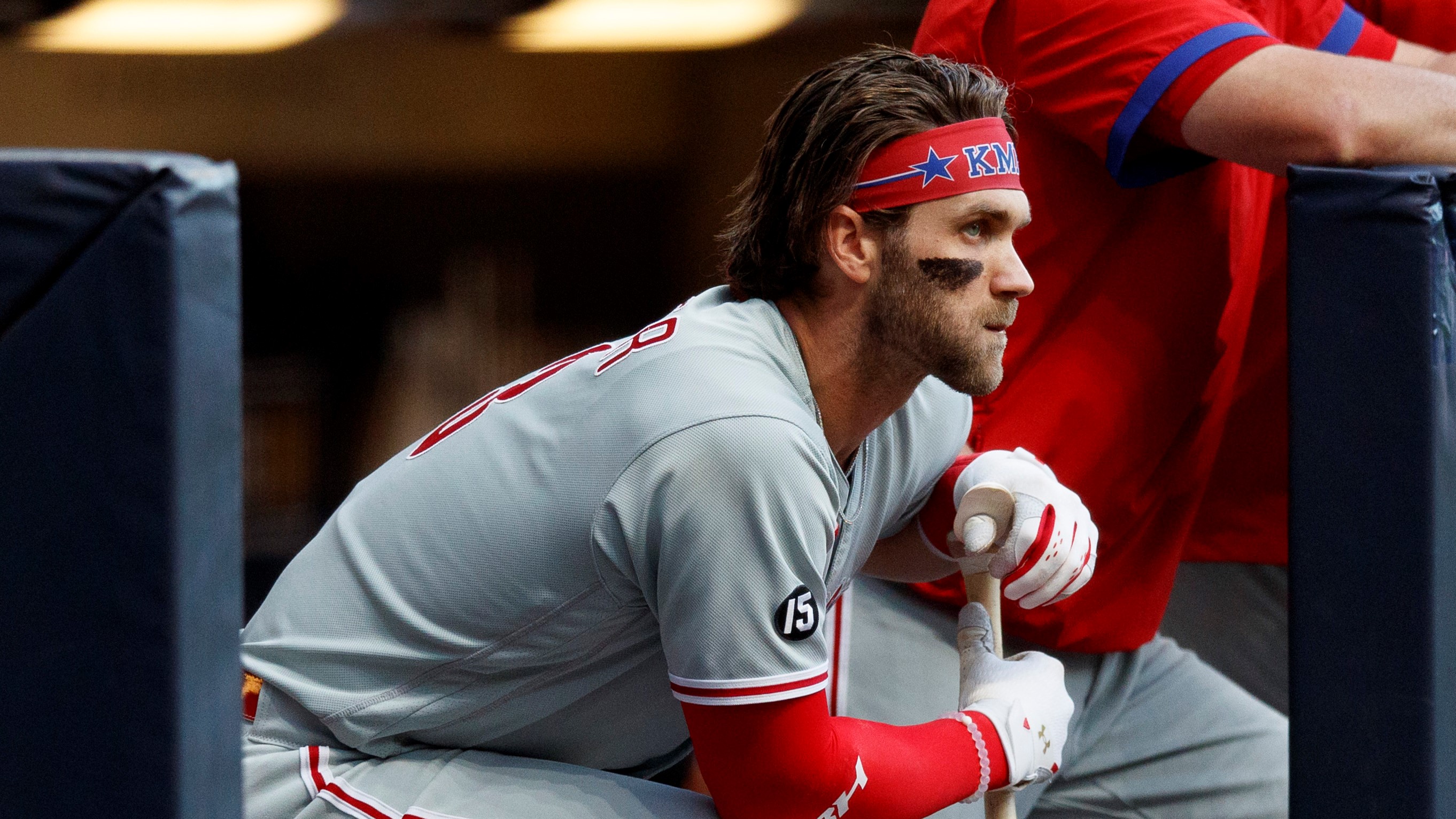 Phillies' Bryce Harper has pins removed from thumb, cleared to