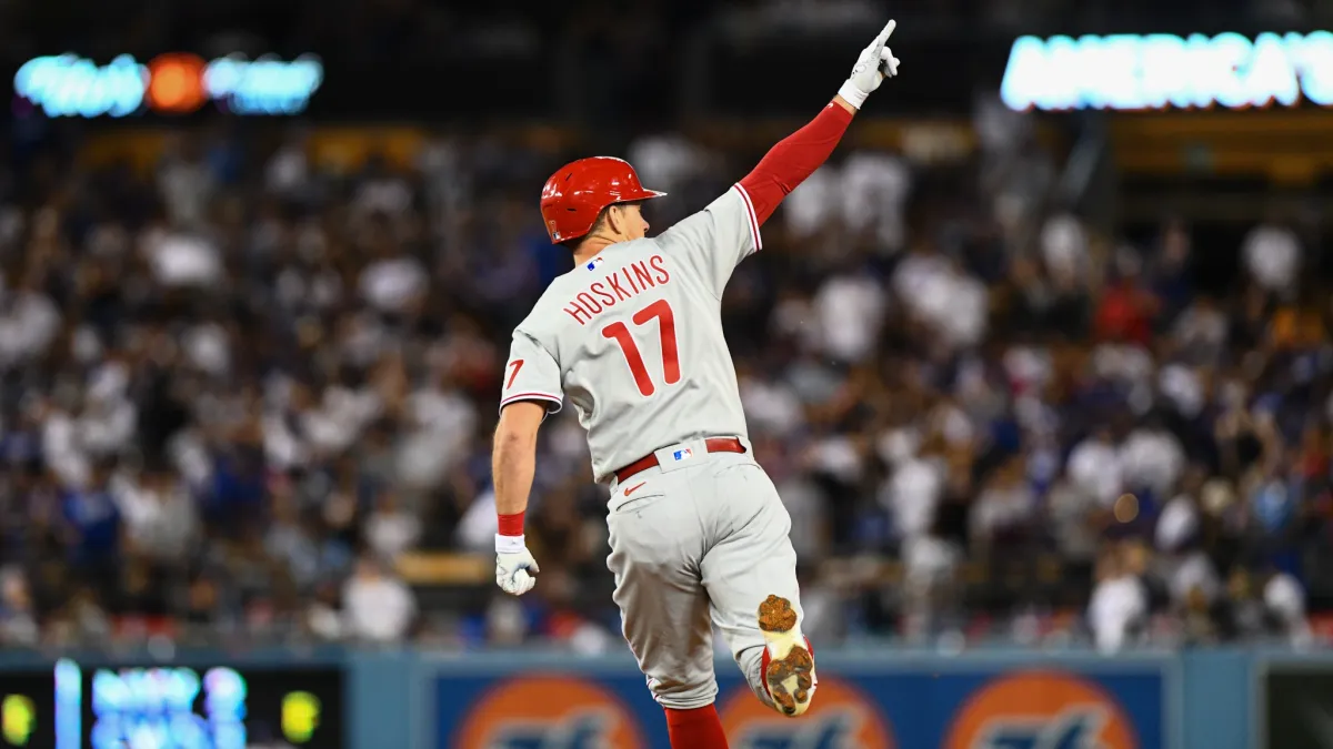 Hoskins homers again, slam leads Phillies past Mariners 4-2 - Seattle Sports