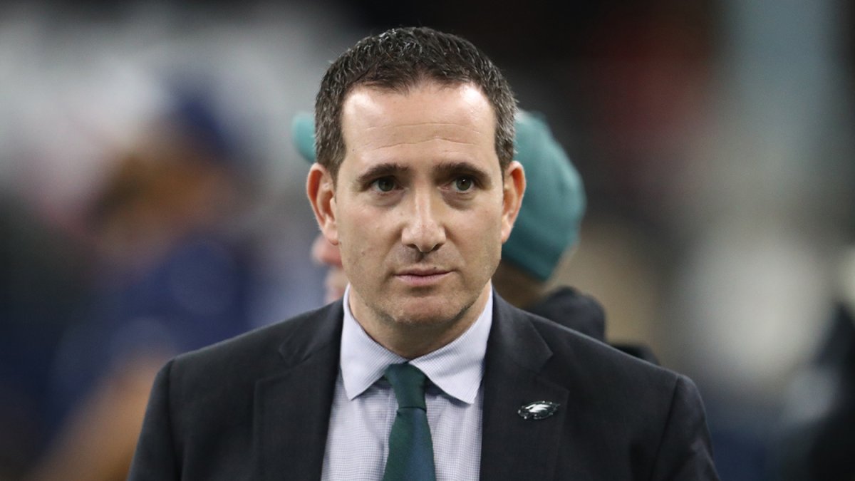 Eagles GM Howie Roseman beats peers to the punch on trade with Saints -  Sports Illustrated