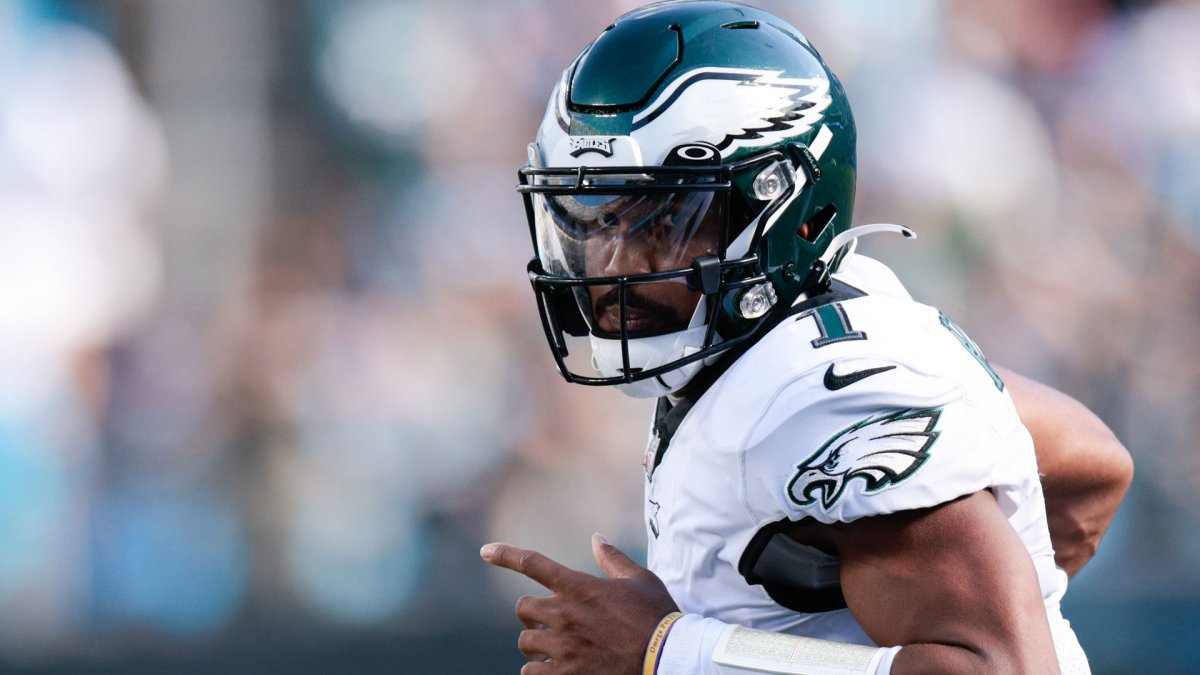 Philadelphia Eagles quarterback Jalen Hurts: Eagles 'overcame adversity' in  Week 15 win