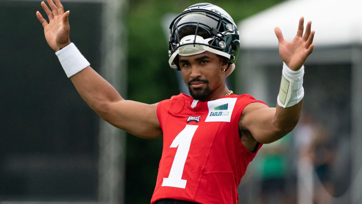 Eagles training camp 2022, Day 10: Jalen Hurts keeps hitting A.J.