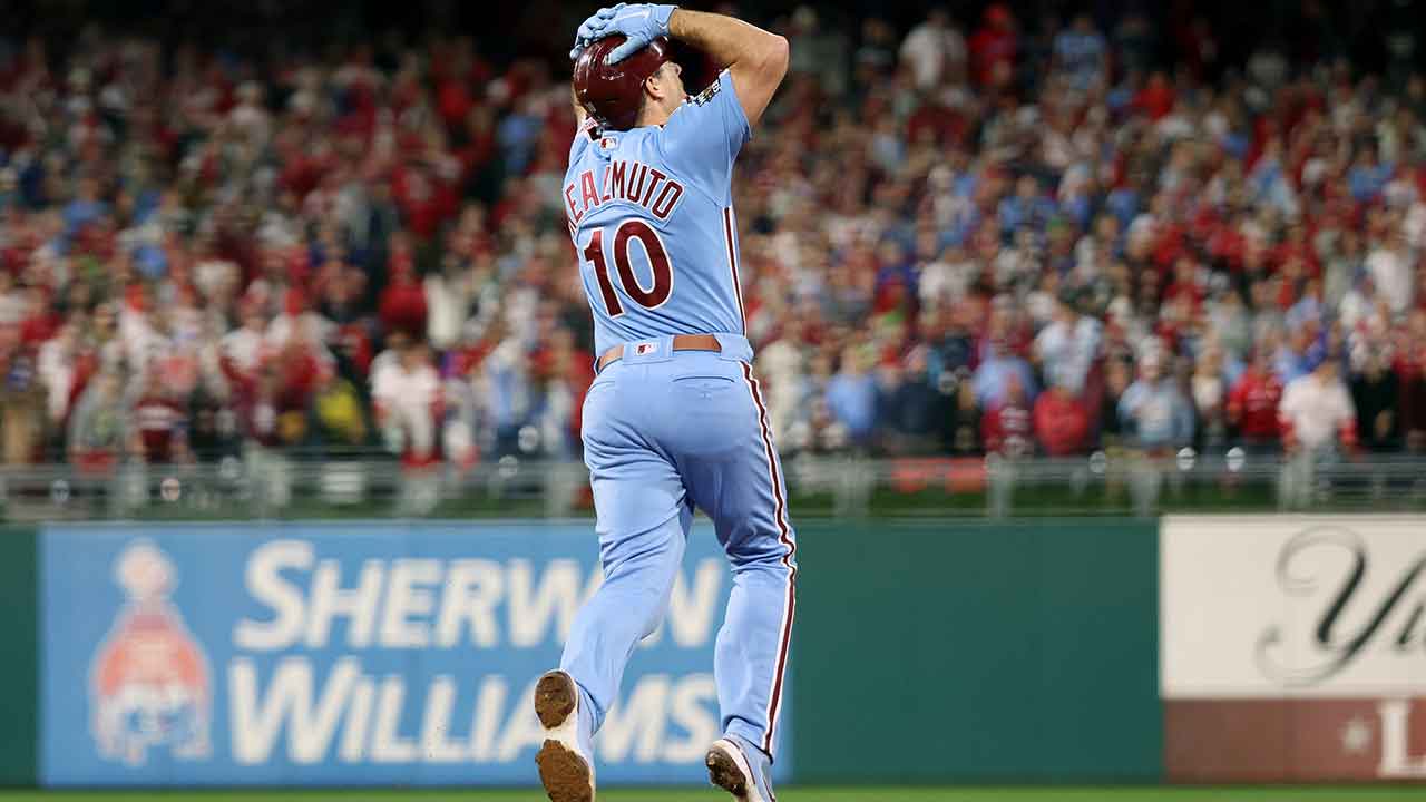 Phillies' J.T. Realmuto dominating the bases unlike any other MLB