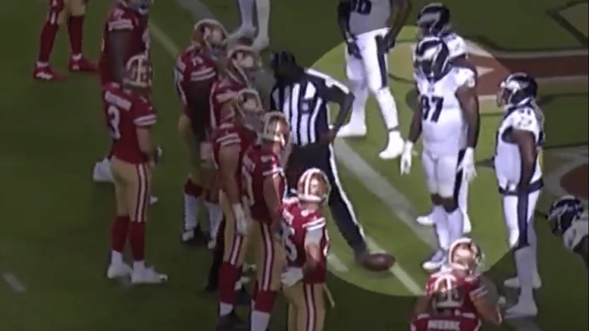 Eagles' Malik Jackson pulls sneaky move as refs spot football during game  vs. 49ers