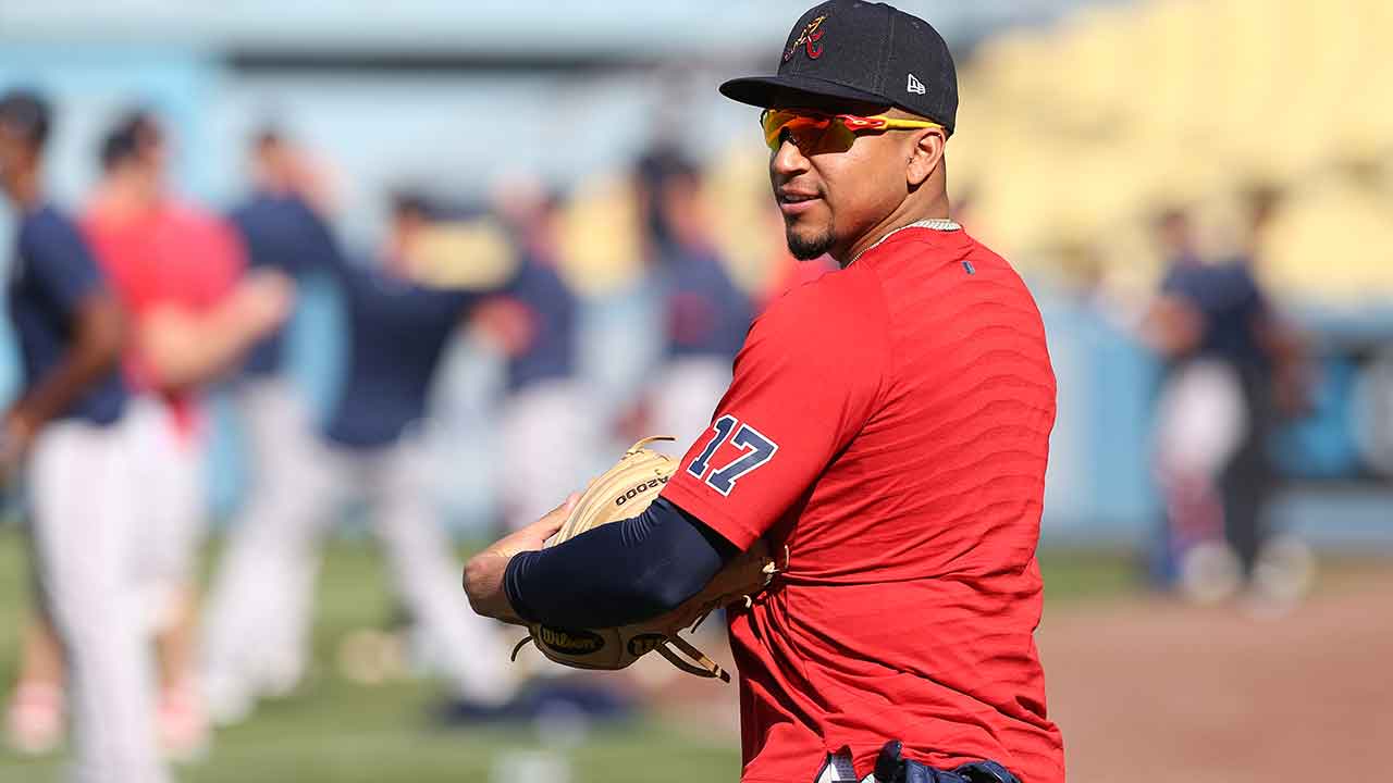 Johan Camargo working torwards Phillies third base job