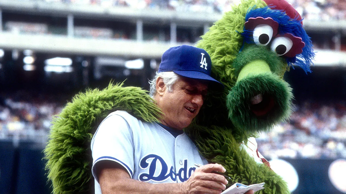 Tommy Lasorda and the Phanatic loved each other, despite the video evidence  – NBC Sports Philadelphia