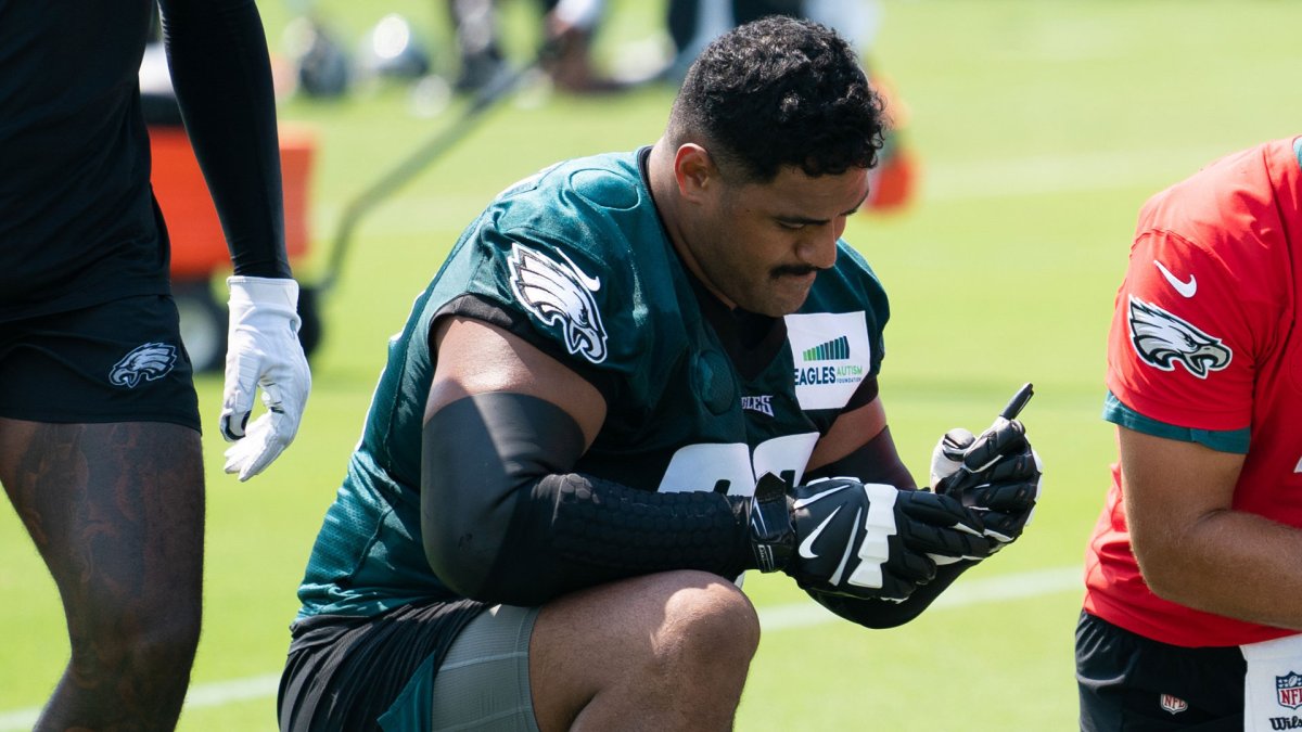 EAGLES LT JORDAN MAILATA BACK AT PRACTICE, THOUGH LIMITED