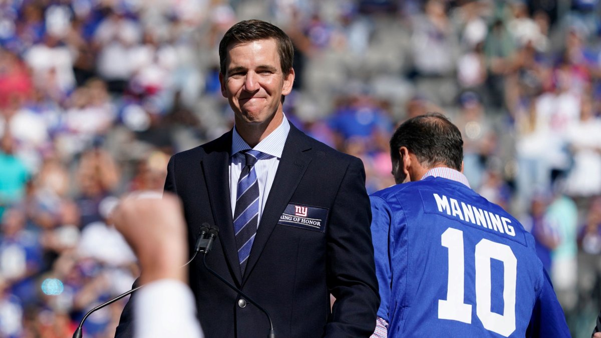 NFL playoffs Eli Manning reluctantly says he’ll attend EaglesGiants