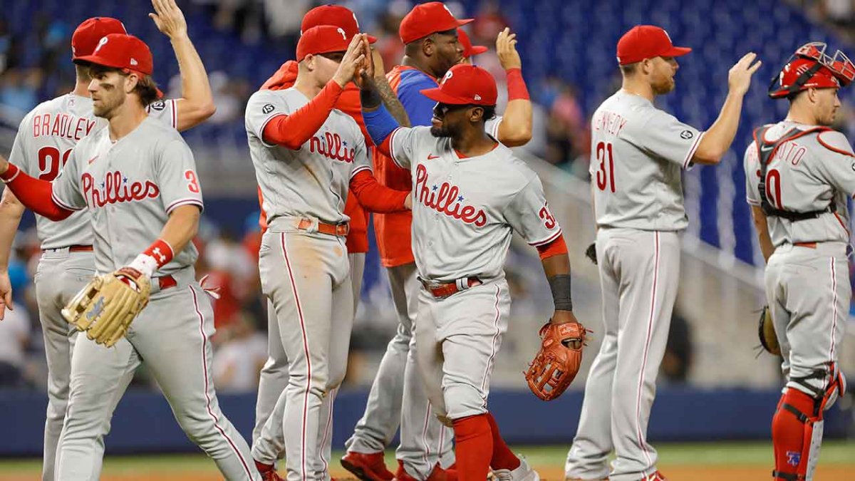 Phillies finish season with 4-3 loss to Marlins