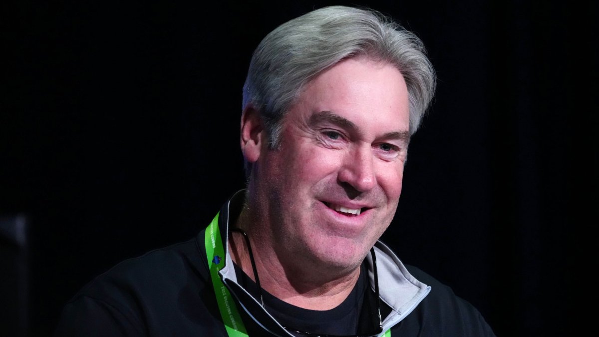 Philadelphia Eagles coach Doug Pederson undecided on Jalen Hurts