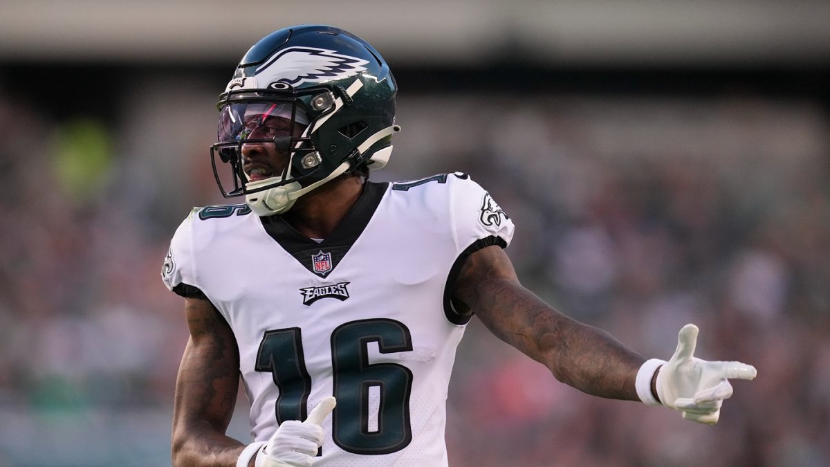 Status of Eagles starter injured in win vs. Commanders updated