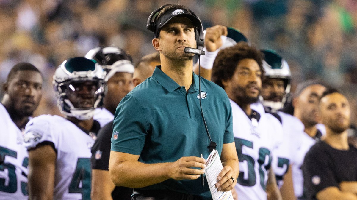 Nick sirianni coach philadelphia eagles fightin 'phillies mike