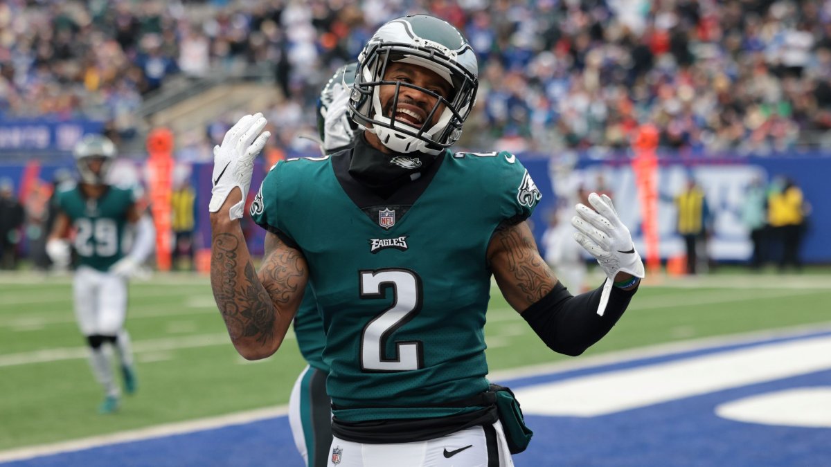 Eagles' Darius Slay was emotional after being named team captain