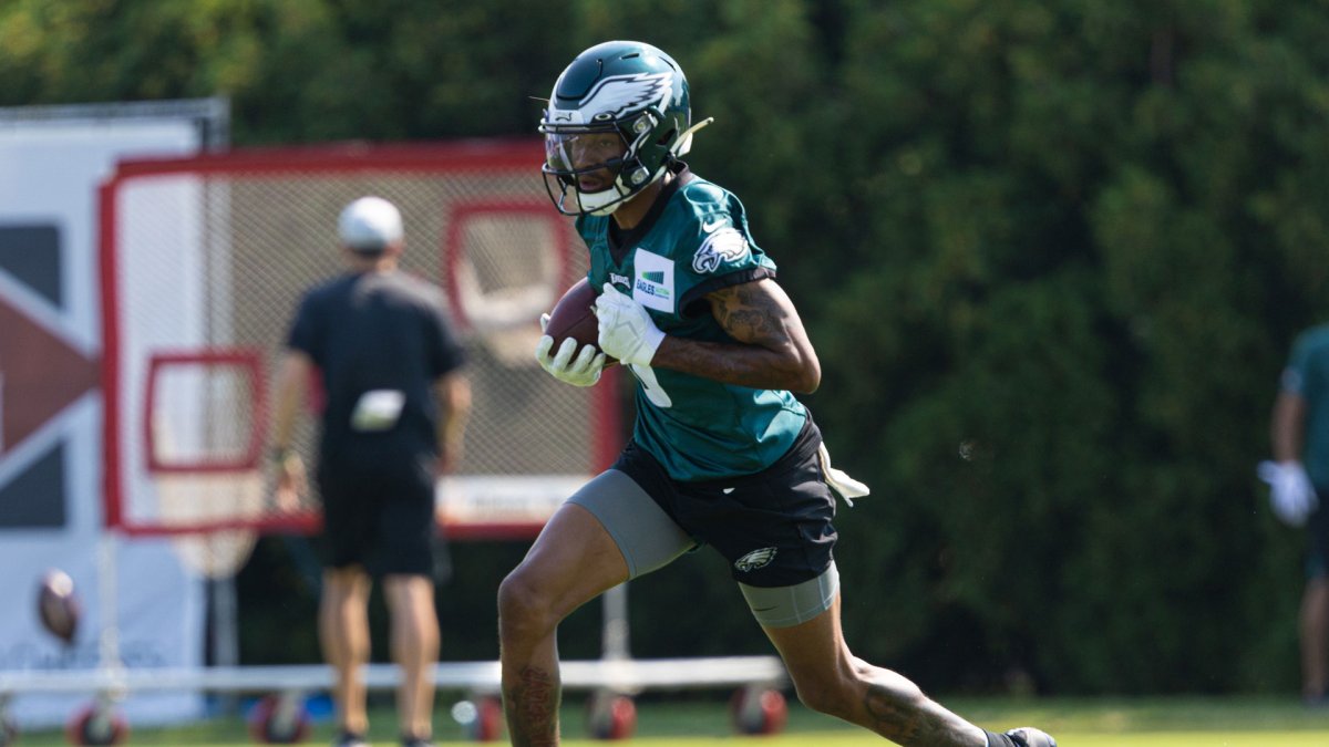 Eagles training camp observations: Fights, crazy catches and trick plays