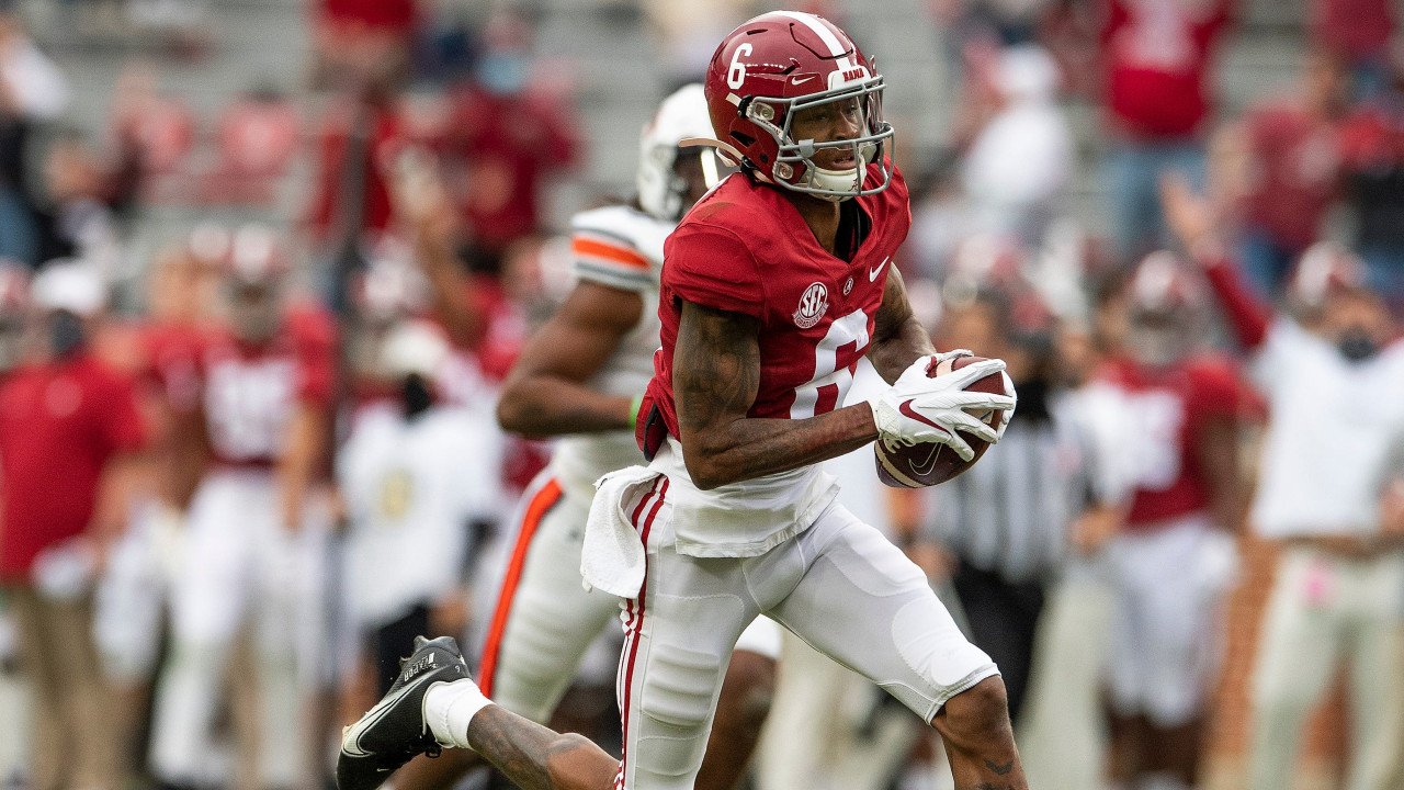 <p>Devonta Smith, the first receiver to win the Heisman Trophy since Desmond Howard in 1991, put the football world on notice Monday night, scoring three touchdowns in Alabama's National Championship win.</p>
<p>The Eagles need dynamic playmakers and there may be no better one in this year's draft than Smith.</p>