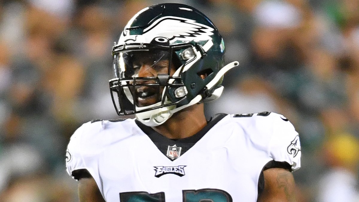 Eagles injury report: Davion Taylor dealing with a knee injury