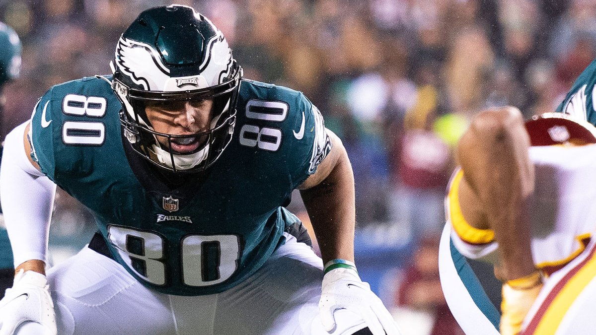 Philadelphia Eagles signing Noah Togiai to the practice squad