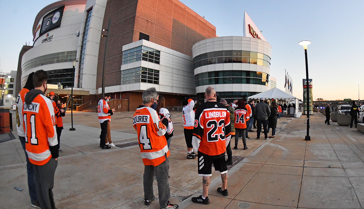 Philadelphia Sixers, Flyers fans could be at games later in 2021 as Wells  Fargo Center gets WELL health-safety rating