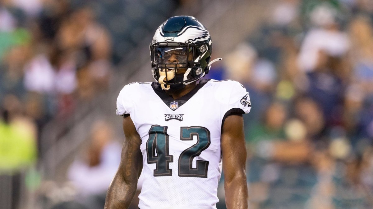 Eagles training camp: K'Von Wallace read to 'scratch and claw' for