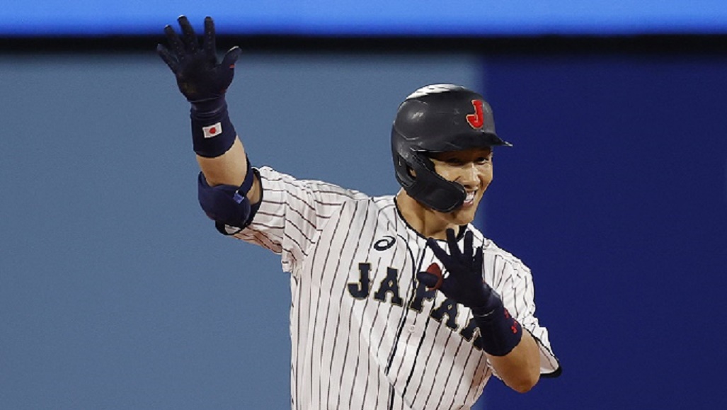MLB Free Agency Japanese batting champ (and huge Harper fan) eyes MLB