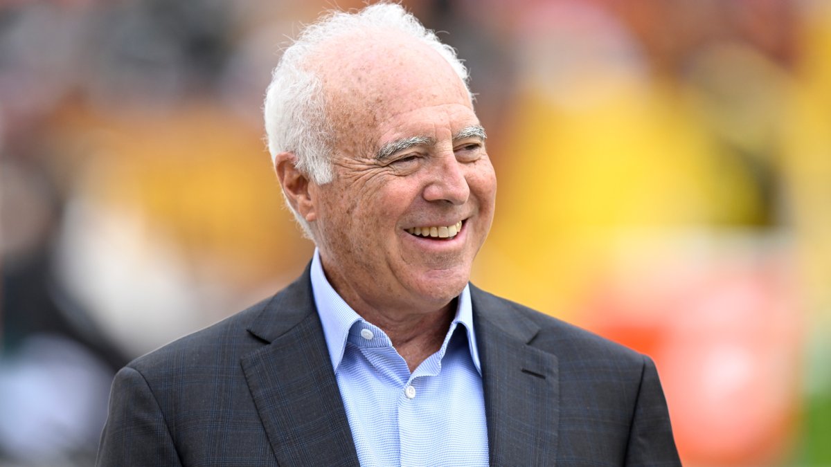 NFL on FOX - Philadelphia Eagles owner Jeff Lurie announced that