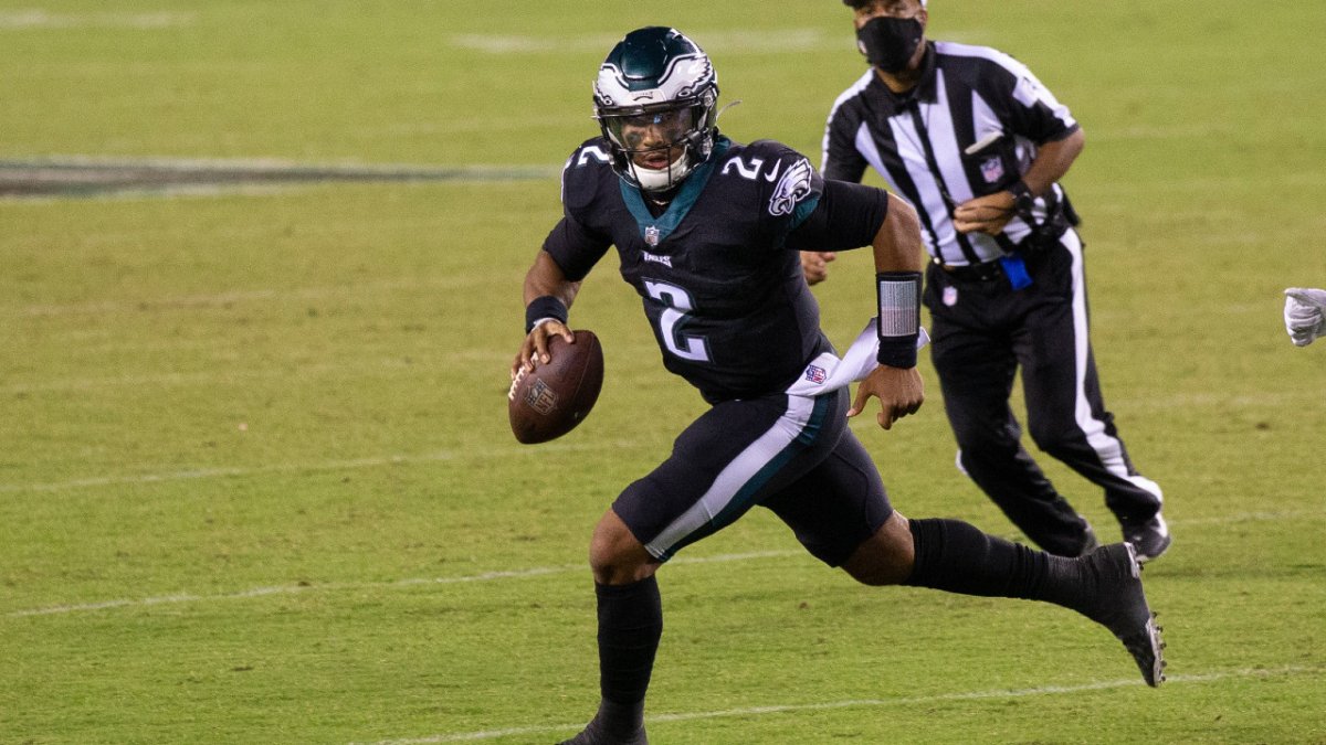 The Eagles will wear all-black uniforms in Jalen Hurts' first