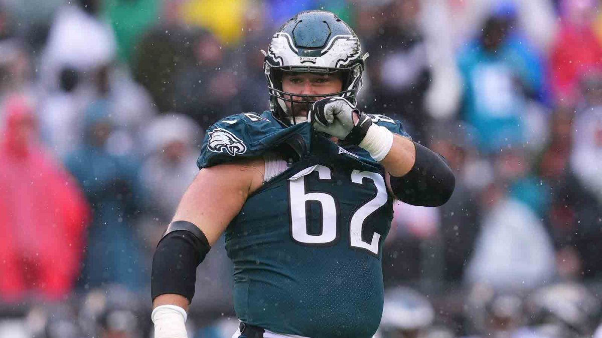 Eagles' Jason Kelce misses practice Thursday, still expected to