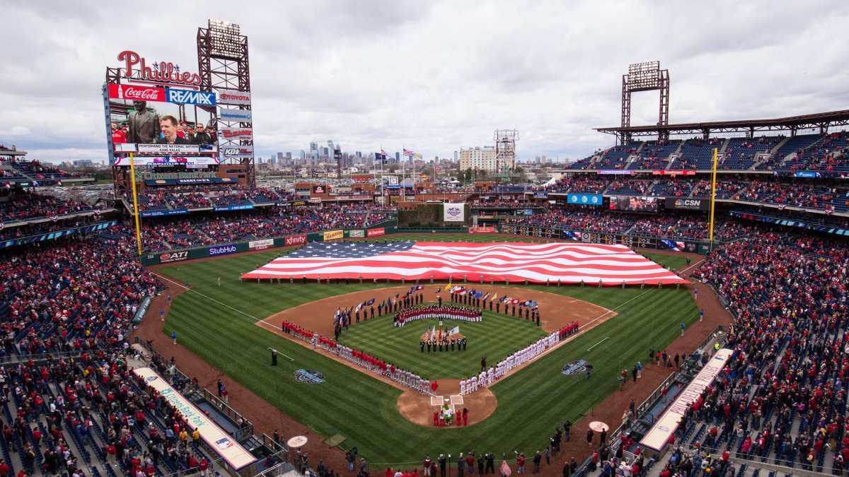 Phillies World Series: Fans return to Citizens Bank Park for Game