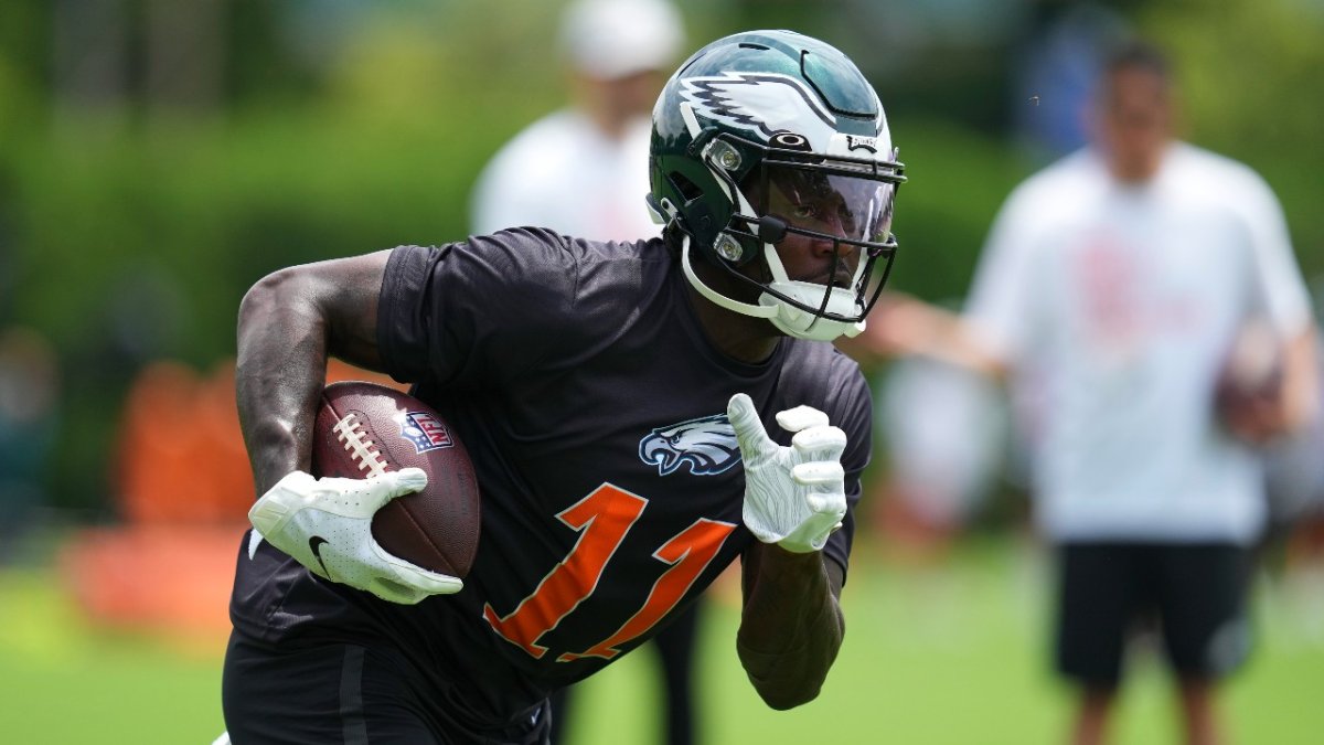 Philadelphia Eagles: Will the Addition of AJ Brown Help DeVonta