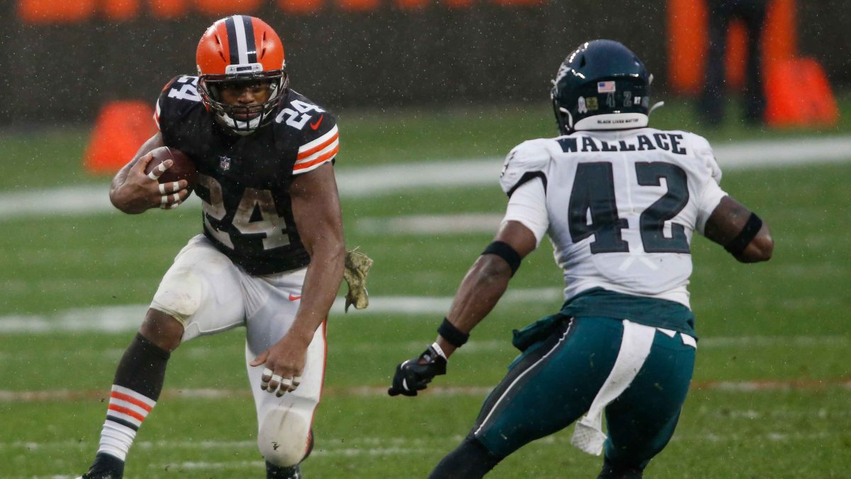What channel is Eagles vs. Browns on today? Time, TV schedule for