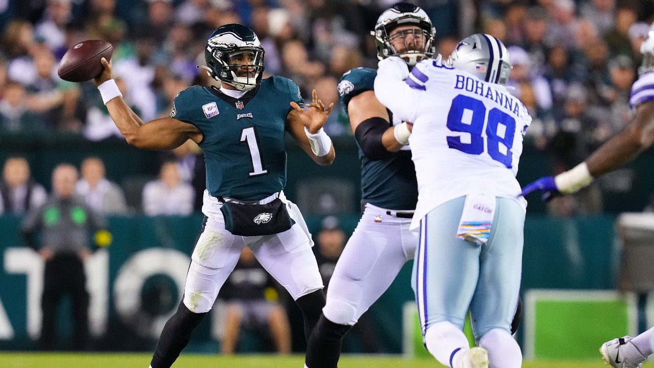 Philadelphia Eagles QB Jalen Hurts Completes Historic Day with Late TD to  Seal Win - Sports Illustrated Philadelphia Eagles News, Analysis and More