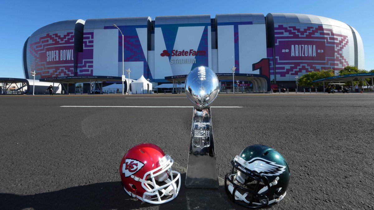 Super Bowl 57 game prop bets: Will Eagles or Chiefs score first? 