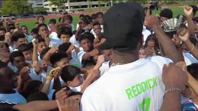 Eagles' Haason Reddick and his father share football fundamentals with the  youth at 5th annual camp – NBC Sports Philadelphia